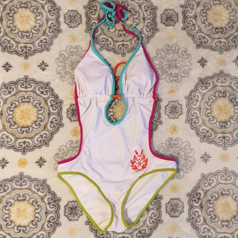 Xhilaration swimsuit size M